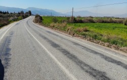 KEMLAPAŞA GÖKÇEYURT TURGUTLU ASFALTINA CEPHELİ SATILIK TARLA